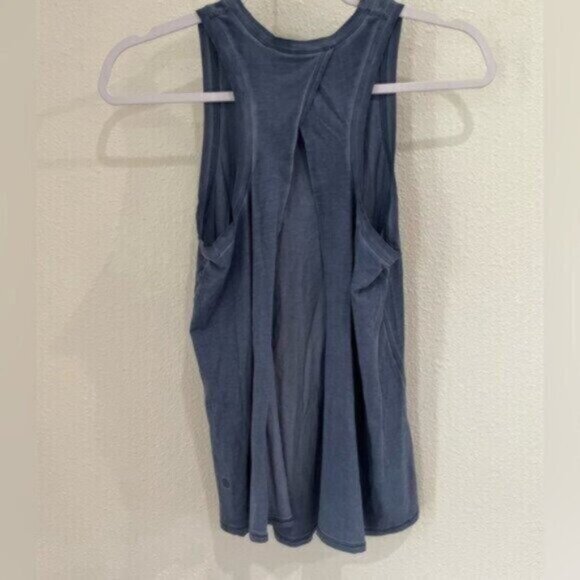 Lululemon Split Back Athletic Tank Top All Tied Up Workout Running Blue - Picture 4 of 7
